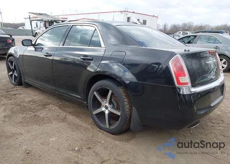 2013 Chrysler 300 Motown z USA, uszkodzony, nr VIN 2C3CCAAG0DH529041